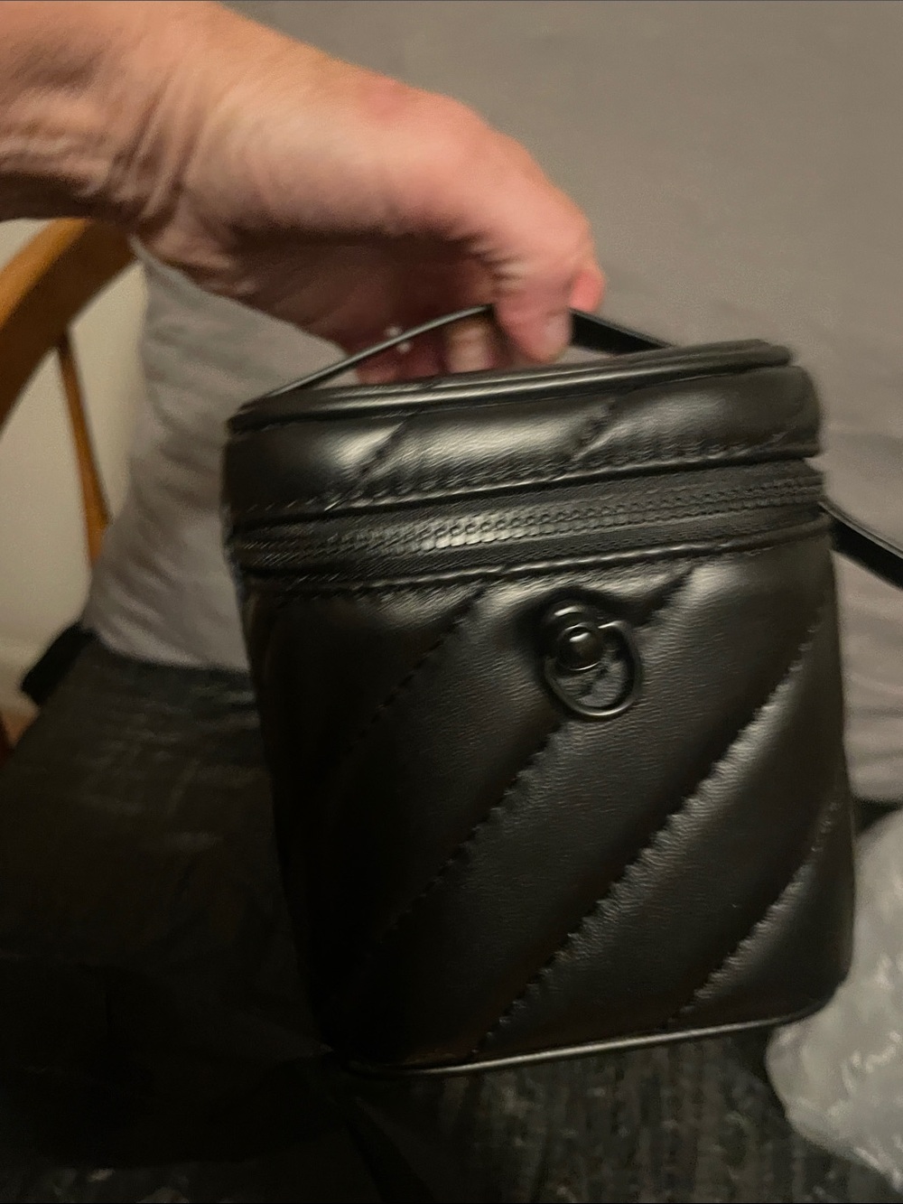 Yves Saint Laurent Black Quilted Leather Vanity Case - Picture 12 of 17